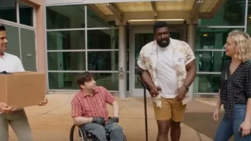 Billabong Sun­days Jacquard Short Sleeve Shirt worn by Shammy (Christopher Thornton) as seen in Magnum P.I. (S05E14)