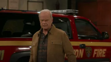 Ted Baker Thier­ry Suede Shirt­jack­et worn by Dr. Frasier Crane (Kelsey Grammer) as seen in Frasier (S01E04)
