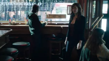 Louis Vuitton City Steamer Shoulder bag worn by Wendy Rhoades (Maggie Siff) as seen in Billions (S07E12)