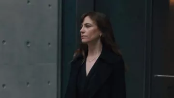 Cartier Juste Un Clou Ear­ring worn by Wendy Rhoades (Maggie Siff) as seen in Billions (S07E12)