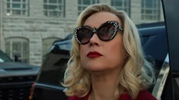 Gucci Em­bell­ished Cat-Eye Sun­glass­es worn by Tiffany Valentine (Jennifer Tilly) as seen in Chucky (S03E04)