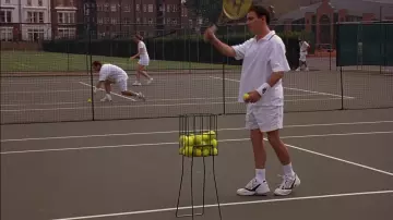 Les chaussures de tennis K-Swiss portées par Chris Wilton (Jonathan Rhys Meyers) dans le film Match Point