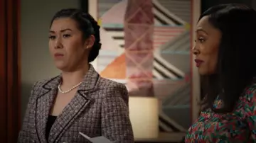 Veronica Beard Theron Blazer porté par Sherri Kansky (Ruthie Ann Miles) comme on le voit dans All Rise (S03E17)