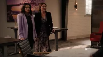 L'Agence Cham­ber­lain Blaz­er worn by Margaret Reed (Kelli Williams) as seen in Found (S01E05)