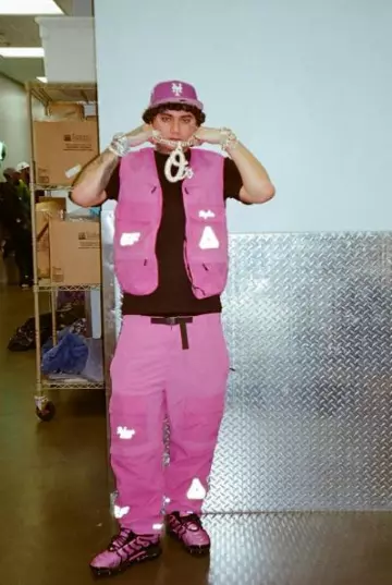 Palace X Rapha EF Hot Pink Cargo Pants worn by Ohgeesy on the Instagram account @ohgeesy