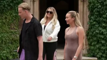 Combinaison Stradivarius Seamless Faded Effect portée par Ella Wise comme on le voit dans The Only Way Is Essex (S32E09)