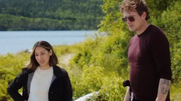 Reiss Bordeaux Wessex Merino Wool Crew Neck Jumper worn by Charlie Hudson (John Reardon) as seen in Hudson & Rex (S06E06)