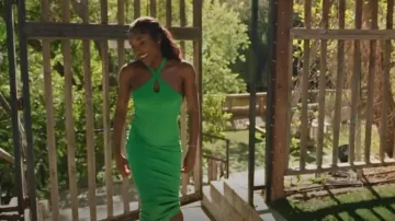 Moda Nova Halle Vestido largo sin costuras usado por Hali Okeowo como se ve en FBoy Island (S03E04)