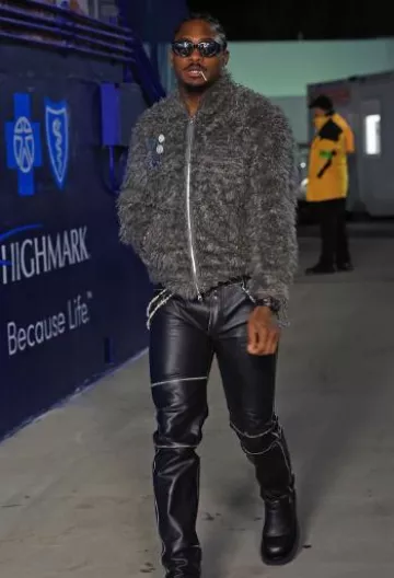 Mm6 Maison Margiela Black Worn Leather Slim Pants worn by Stefon Diggs on the Instagram account @stefondiggs