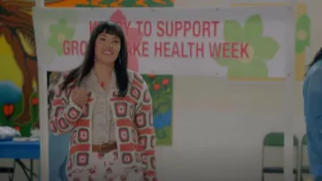 Lucky Brand Geo Cro­chet Cardi­gan worn by Rose Sinclair (Cheyenna Sapp) as seen in Acting Good (S02E05)