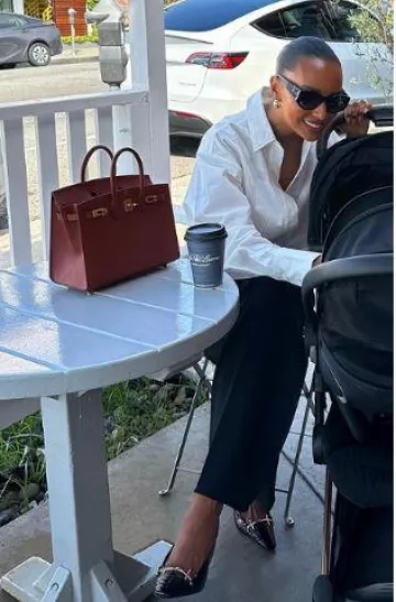 Gafas de sol Chanel Oval Ch5411 usadas por Jasmine Tookes en su Instagram el 9 de junio de 2023