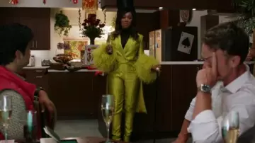 Pantalones de jacquard con estampado de piel de serpiente Lapointe usados por Lola Carmichael (Simone Missick) como se ve en All Rise (T03E19)