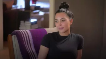 Skims Cotton Jersey T-Shirt worn by Kim Kardashian as seen in The Kardashians (S04E08)