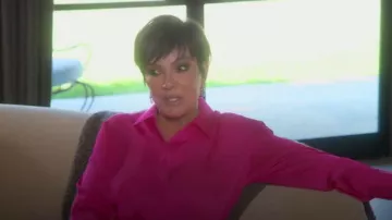 Aretes de eslabones grandes de Tiffany usados por Kris Jenner como se ve en The Kardashians (T04E08)