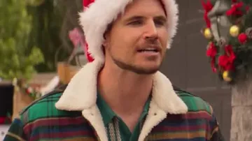 Green Plaid Jacket worn by Graham Stroop (Robbie Amell) in EXmas movie outfits