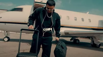 Gafas de sol Celine White 'Monochroms 02' usadas por Jesús Ortiz Paz en CHAMBA by Fuerza Regida [Video Oficial]