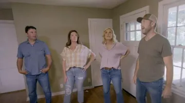 Madewell Crinkle Cotton Lakeline Popover rayé porté par Johanna comme on le voit dans Fixer à Fabulous (S04E10)