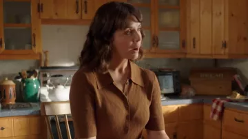 Banana Republic Aria Sweater Polo Top porté par Samantha Louise 'Lou' Fleming (Michelle Morgan) dans Heartland (S17E08)
