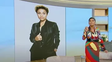 Chemise en crêpe Pucci Onde portée par Tamron Hall vue dans Tamron Hall Show le 15 novembre 2023