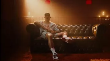 Zapatillas bajas 'Skel-Top' Amiri Blancas y Rojas Oscuras que lució Anuel AA en Oh Na Na con Nio García (Video Oficial)