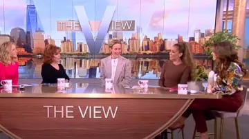 Veronica Beard Renzo Pants worn by Alyssa Farah as seen in The View on November 21, 2023