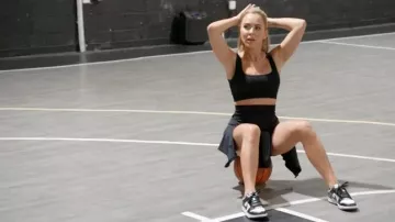 Zapatillas Nike Dunk Low "White/Black" usadas por Nicole Martin como se ve en The Real Housewives of Miami (T06E04)