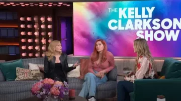 Veronica Beard Crosbie Wide Leg Comfort Stret worn by Kelly Clarkson as seen in The Kelly Clarkson Show on  November 16, 2023