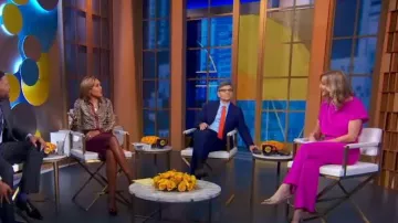 Victoria Beckham Slim Snake-Printed Silk Shirt worn by Robin Roberts as seen in Good Morning America on November 22, 2023