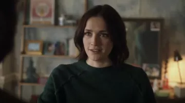 Asos Design Re­laxed Crew Neck Sweater in Dark Green worn by Alison Cooper (Charlotte Ritchie) as seen in Ghosts (S05E01)