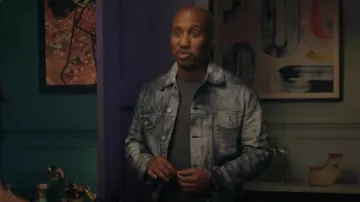 Sudadera clásica Kenzo Graphic Animal Print usada por Gary Williams (Chris Redd) como se ve en Kenan (S02E06)