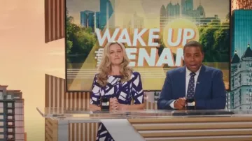 Mini robe Dkny Fit & Flare portée par Tami (Taylor Louderman) comme on le voit dans Kenan (S02E02)