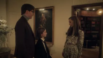 Bcbgmaxazria Print­ed Puff-Shoul­der Fit & Flare Dress worn by Dorothy 'Dot' Lyon (Juno Temple) as seen in Fargo (S05E01)