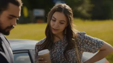 Pièces Pcnya Mini Robe portée par Crystal (Morgan Holmstrom) comme on le voit dans SkyMed (S02E09)