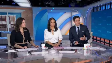 Reiss Mia Two-Tone Knit Shirtdress worn by Hallie Jackson as seen in Today on November 24, 2023