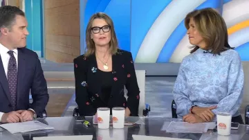 Cinq A Sept Cheyenne Blazer usado por Savannah Guthrie como se ve en Today el 27 de noviembre de 2023