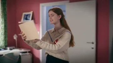 Sandro Guilhem Logo-Embroidered Wool-Cashmere V-Neck Sweater worn by Mia Banks (Abigail O' Regan) as seen in Spellbound (S01E14)