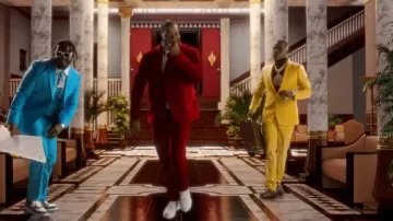 Louis Vuitton Porte-documents marron monogramme « Président » porté par DaBaby dans BIG EVERYTHING par Busta Rhymes (Official Music Video) ft. DaBaby, T-Pain
