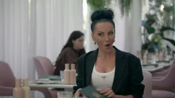 Camiseta sin mangas de punto acanalado de Prada usada por Krissy Marsh como se ve en The Real Housewives of Sydney (T02E07)