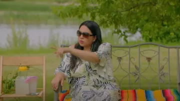 Label Of Love Print­ed Dress worn by Jo (Roseanne Supernault) as seen in Acting Good (S02E07)