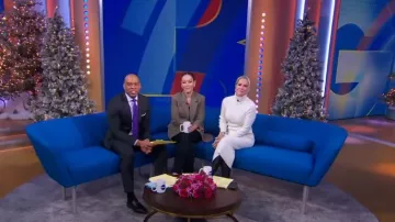 Tom Ford Ribbed Turtleneck Midi Dress worn by Jennifer Ashton as seen in Good Morning America on  November 29, 2023