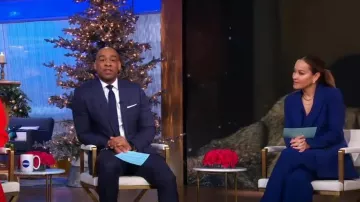 Karen Millen Polished Stretch Wool Blend Double Breasted Blazer worn by Eva Pilgrim as seen in Good Morning America ;on November 30, 2023