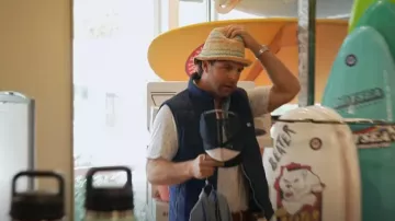 Sombrero de pescador de la Barrera de Coral Roxy usado por Jarrett Thomas como se ve en Southern Charm (T09E11)