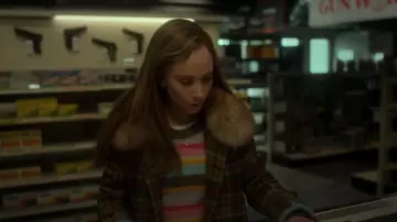 Jersey Filo mínimo usado por Dorothy "Dot" Lyon (Juno Temple) como se ve en Fargo (S05E03)