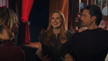 Alaïa Pintucked Cotton Blend Popelin Mini Dress usado por Melinda Monroe (Alexandra Breckenridge) como se ve en Virgin River (T05E11)