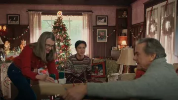 Banco Karibou Cuello redondo Tejido usado por Denny Cutler (Kai Bradbury) como se ve en Virgin River (S05E11)