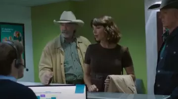 Ted Baker Manteau cache-cœur ceinturé de Samantha Louise 'Lou' Fleming (Michelle Morgan) comme on le voit dans Heartland (S17E10)