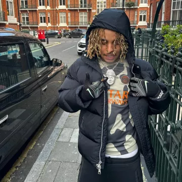 The Nike Jordan puffer jacket worn by Zola during his visit to London