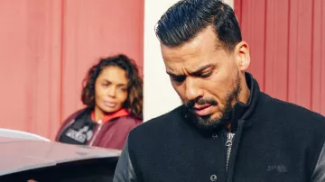 La chaqueta de Teddy Schott NY usada por Lyès Benamar (Tewfik Jallab) en la serie Pax Massilia (Temporada 1)