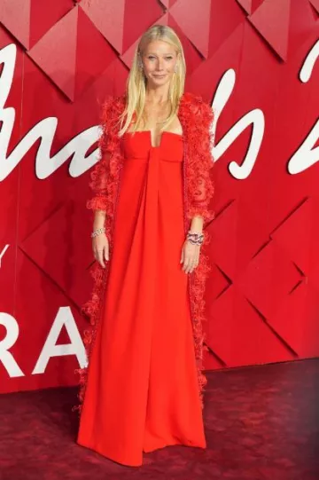Bracelet Van Cleef & Arpels Marlene porté par Gwyneth Paltrow aux Fashion Awards le 4 décembre 2023