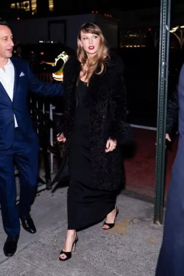 Giuseppe Zanotti Lilibeth Velvet Sling Back Sandals worn by Taylor Swift at Poor Things Premiere on December 6, 2023